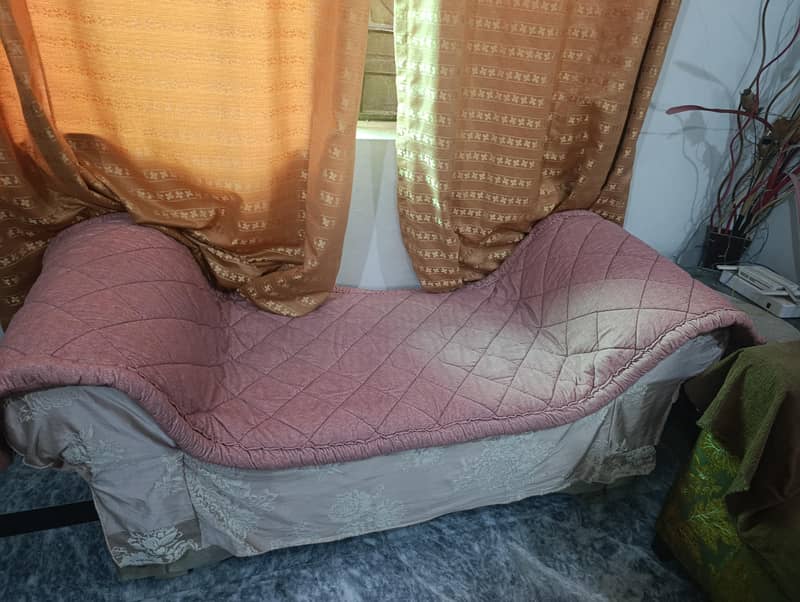 sofa setti

                                                            alt=