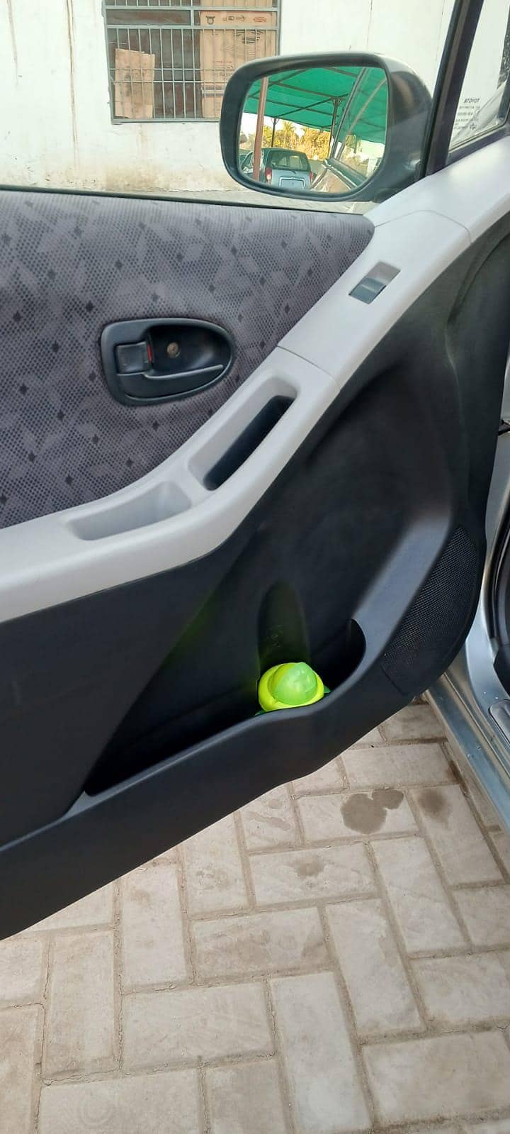 Toyota Vitz 2010/2014

                                                            alt=