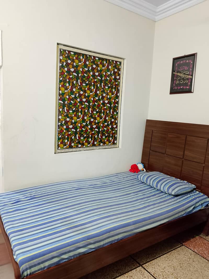 two single bed with mattress

                                                            alt=