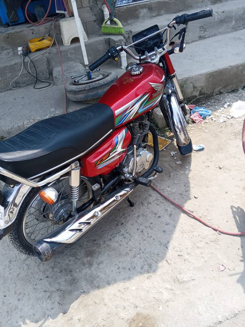 Honda CG 125 Urgent For Sale | Honda CG 125 | Geniune

                                                            alt=