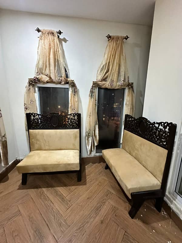 Luxury 1 Bedroom Apartment for Daily Rent | Fully Furnished | Prime Location

                                                            alt=