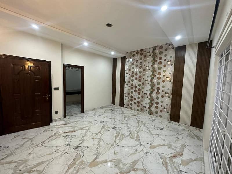 1 Kanal Like A New Tile Floor Upper Portion For Rent

                                                            alt=