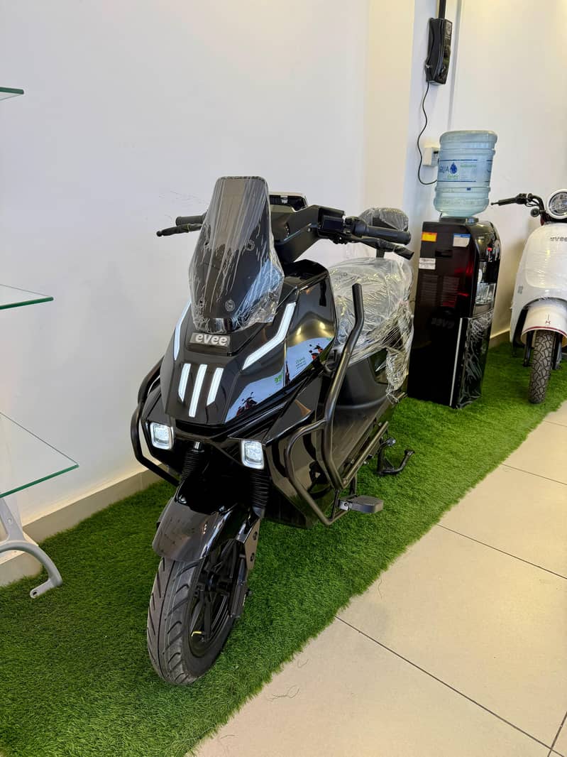 Cash & Easy Installment on Evee Sqube Electric scooty New 2026 Model

                                                            alt=
