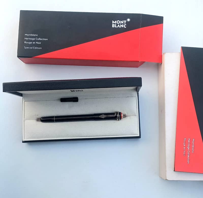 Luxury Montblanc Rollerball Pen | Black Resin Office Use

                                                            alt=
