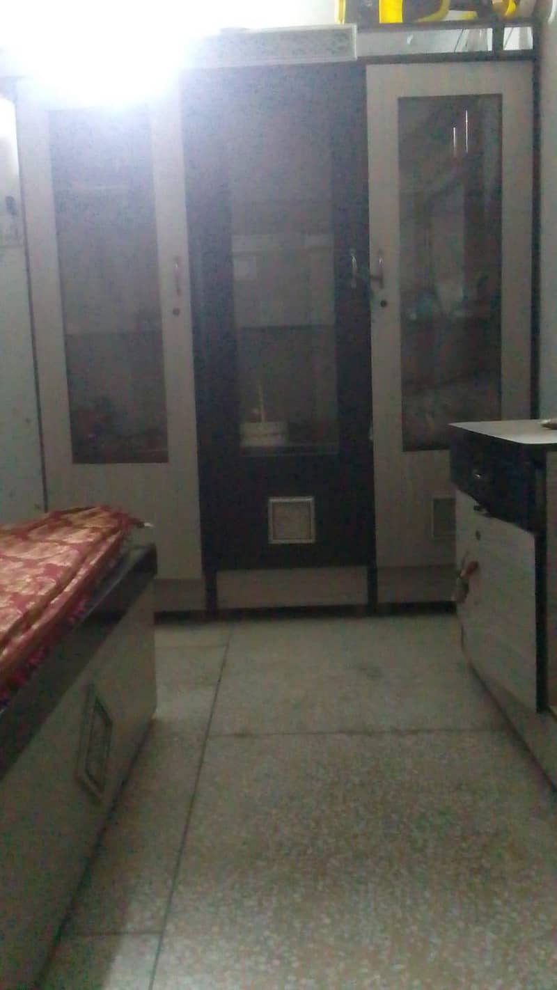 king size bed 2 side table dressing divider 3 door 45000

                                                            alt=