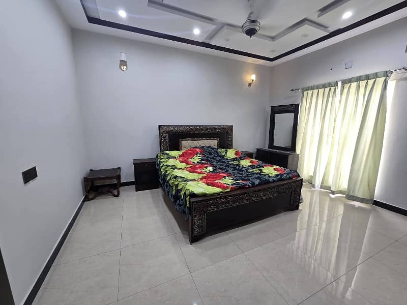 1 Kinal Upper Portion For Rent

                                                            alt=